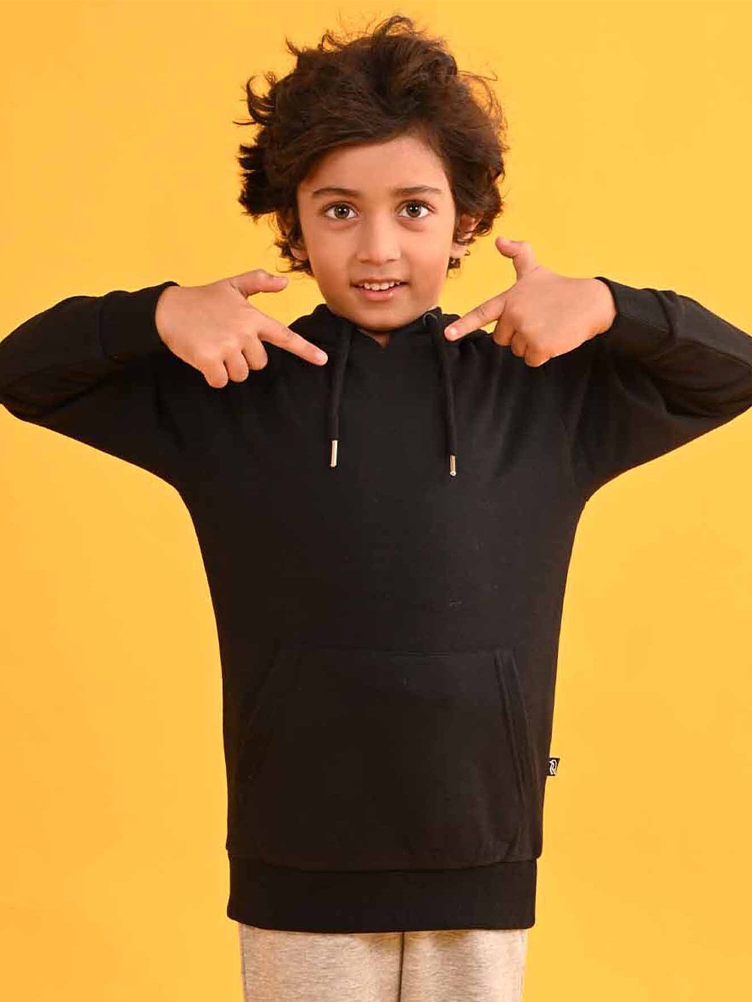 

Anthrilo Boys Hooded Fleece Pullover, Black