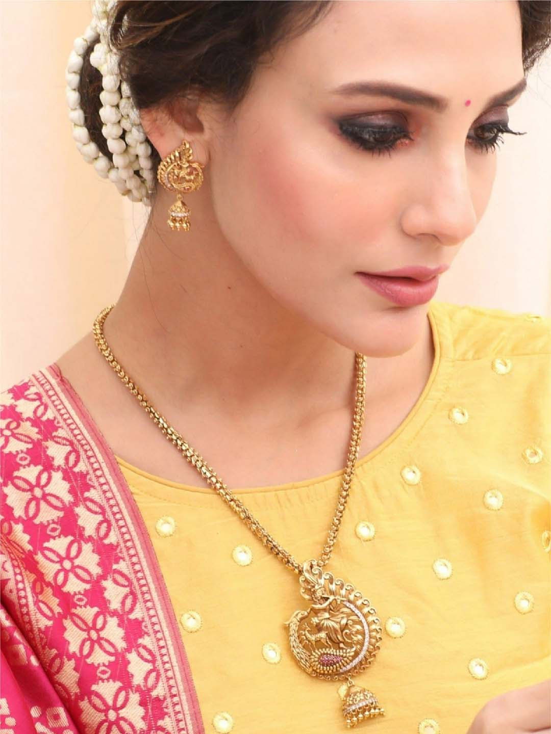

Tarinika Gold-Plated Cubic Zirconia Studded Temple Necklace Set