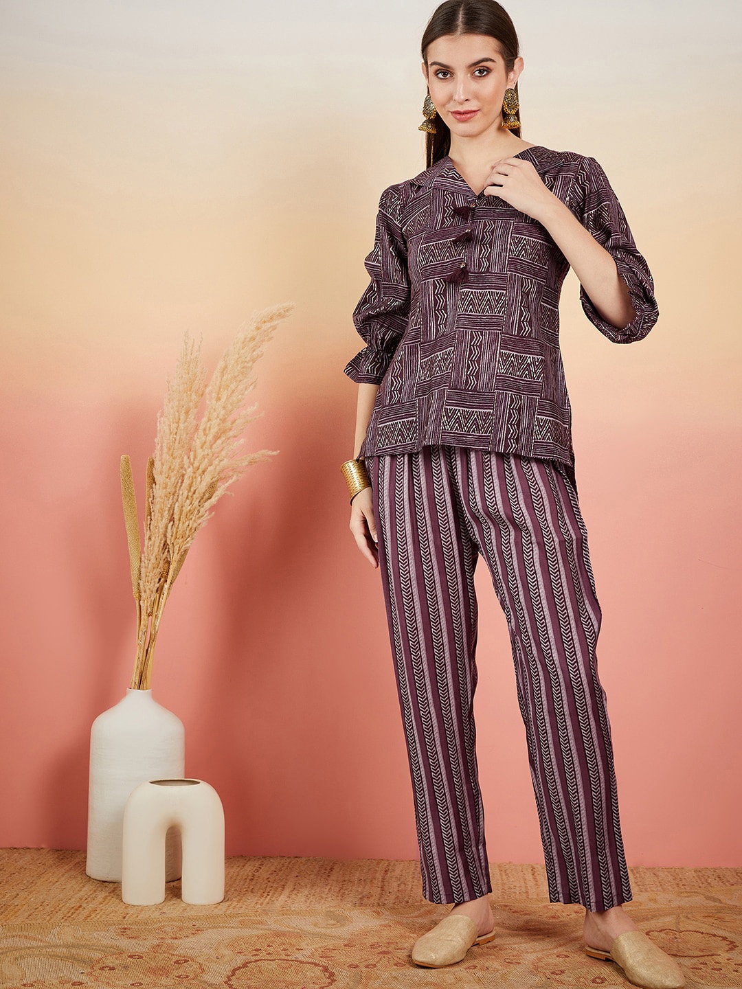 

Vastramyaa Printed Top & Trousers, Purple