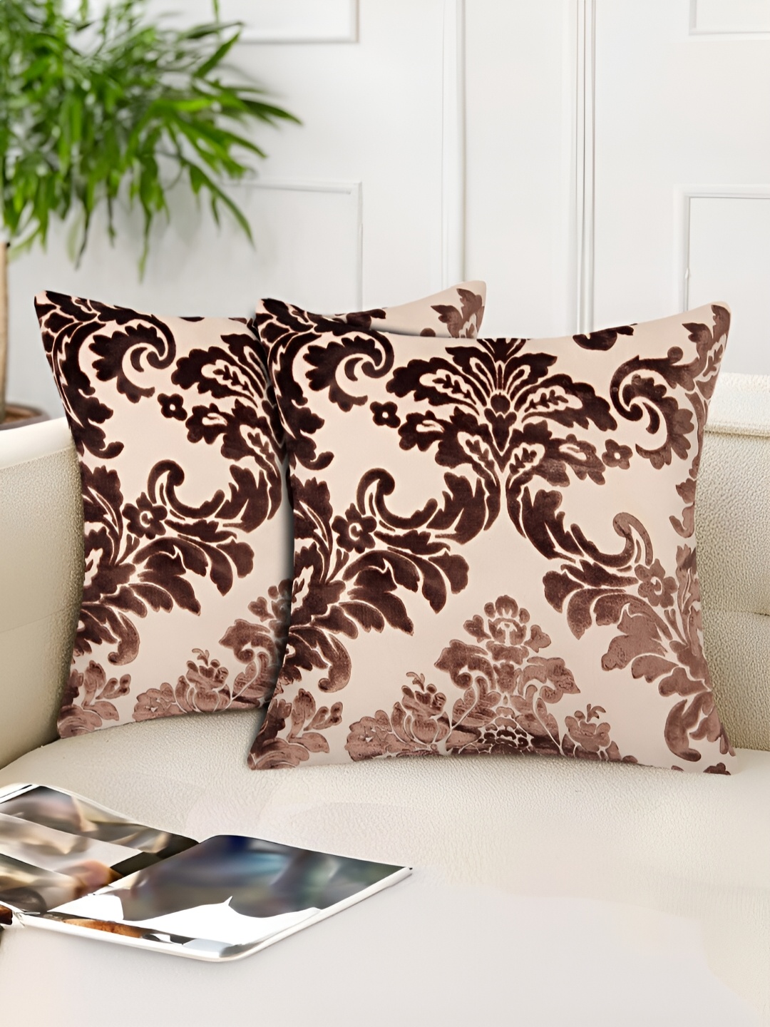 

Tesmare Beige & Brown 2 Pieces Ethnic Motifs Velvet Square Cushion Covers