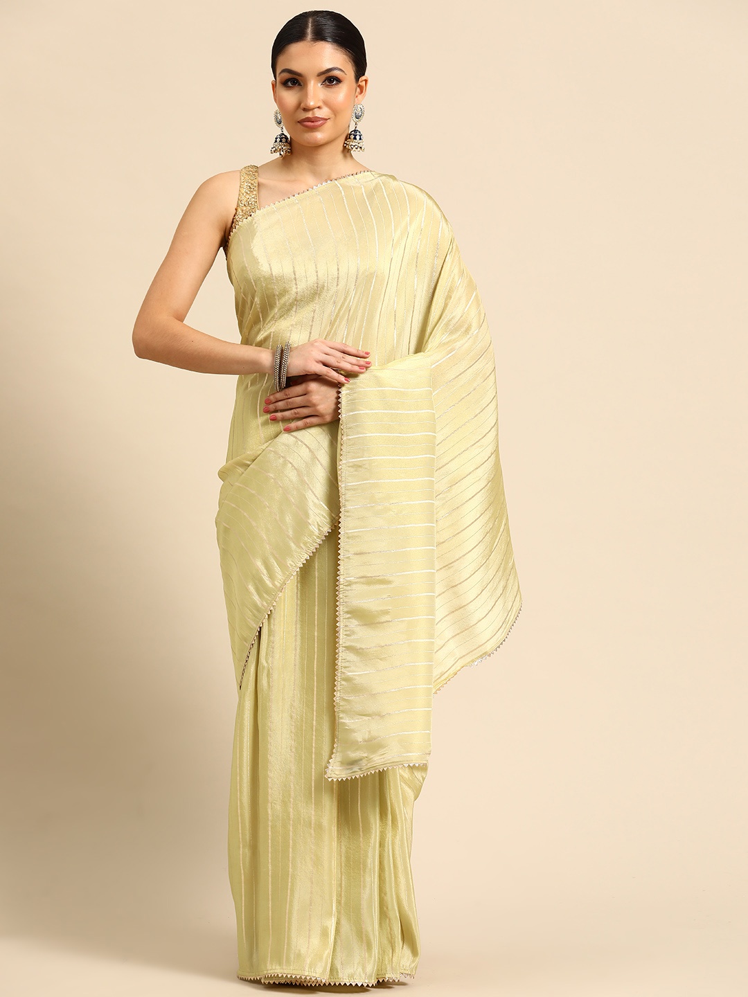 

Simaaya Striped Gotta Patti Tissue Maheshwari Saree, Yellow