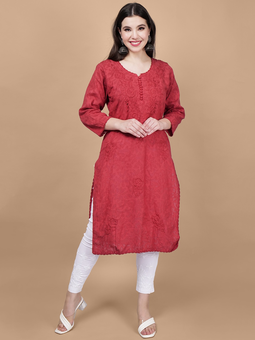

Syrish Ethnic Motifs Embroidered Brasso Pure Cotton Chikankari Kurta, Maroon