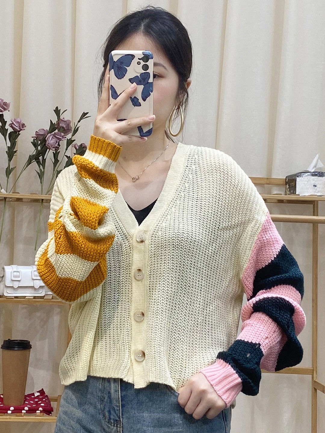 

StyleCast Cream-Coloured & Mustard Yellow Cable Knit V-Neck Cardigan