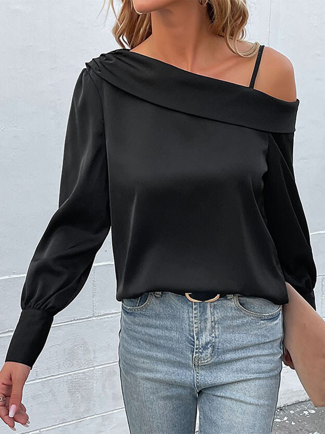 

StyleCast Black One Shoulder Top