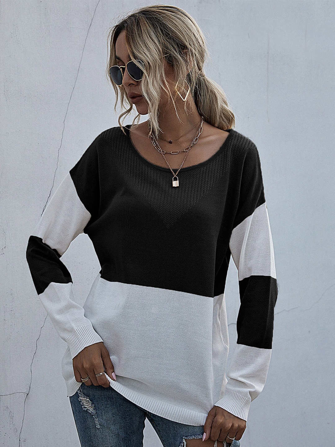 

StyleCast Black Colourblocked Extended Sleeves Longline Top