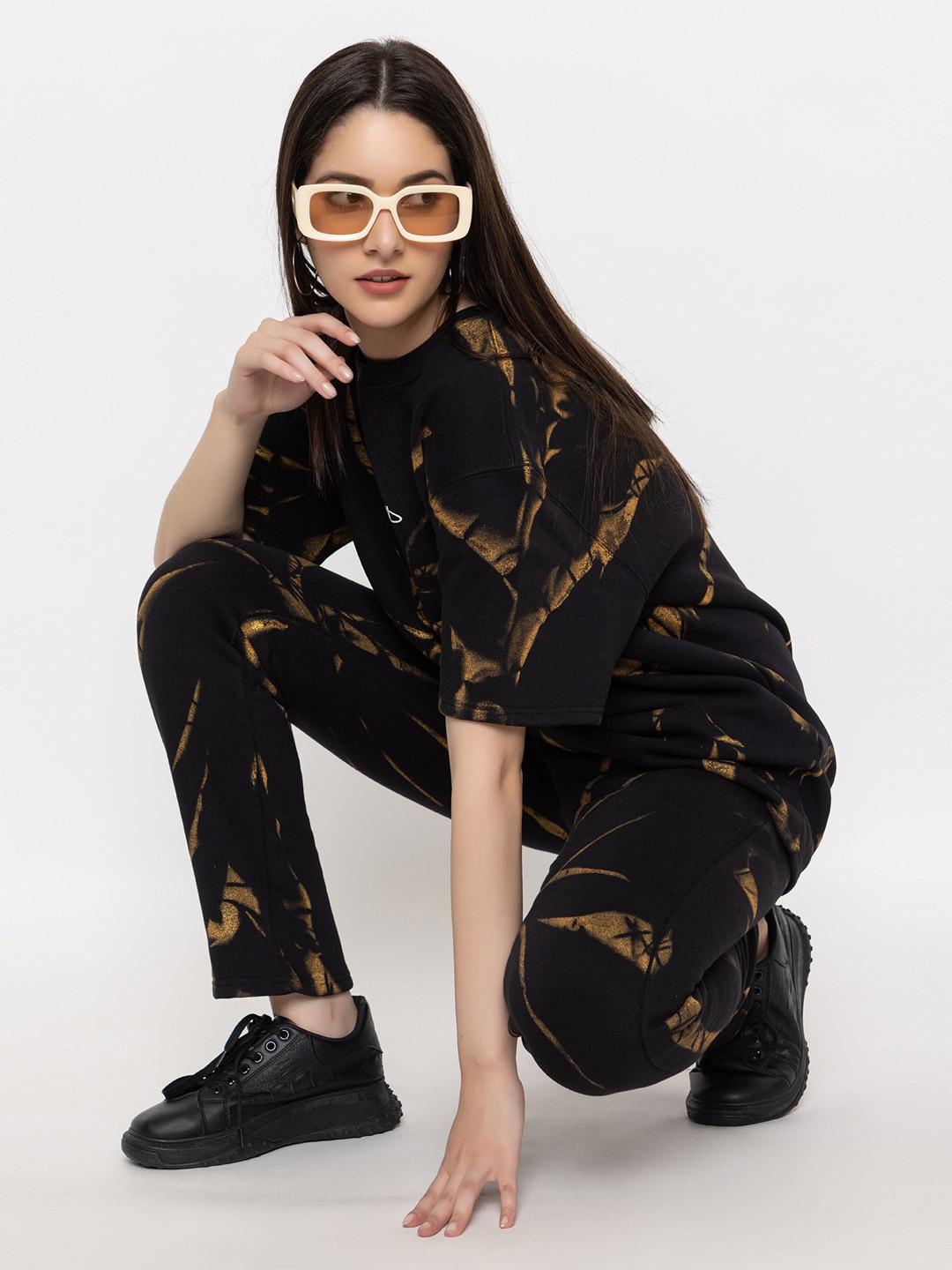 

Skidlers Tie & Dyed Oversized Pure Cotton T-shirt, Black