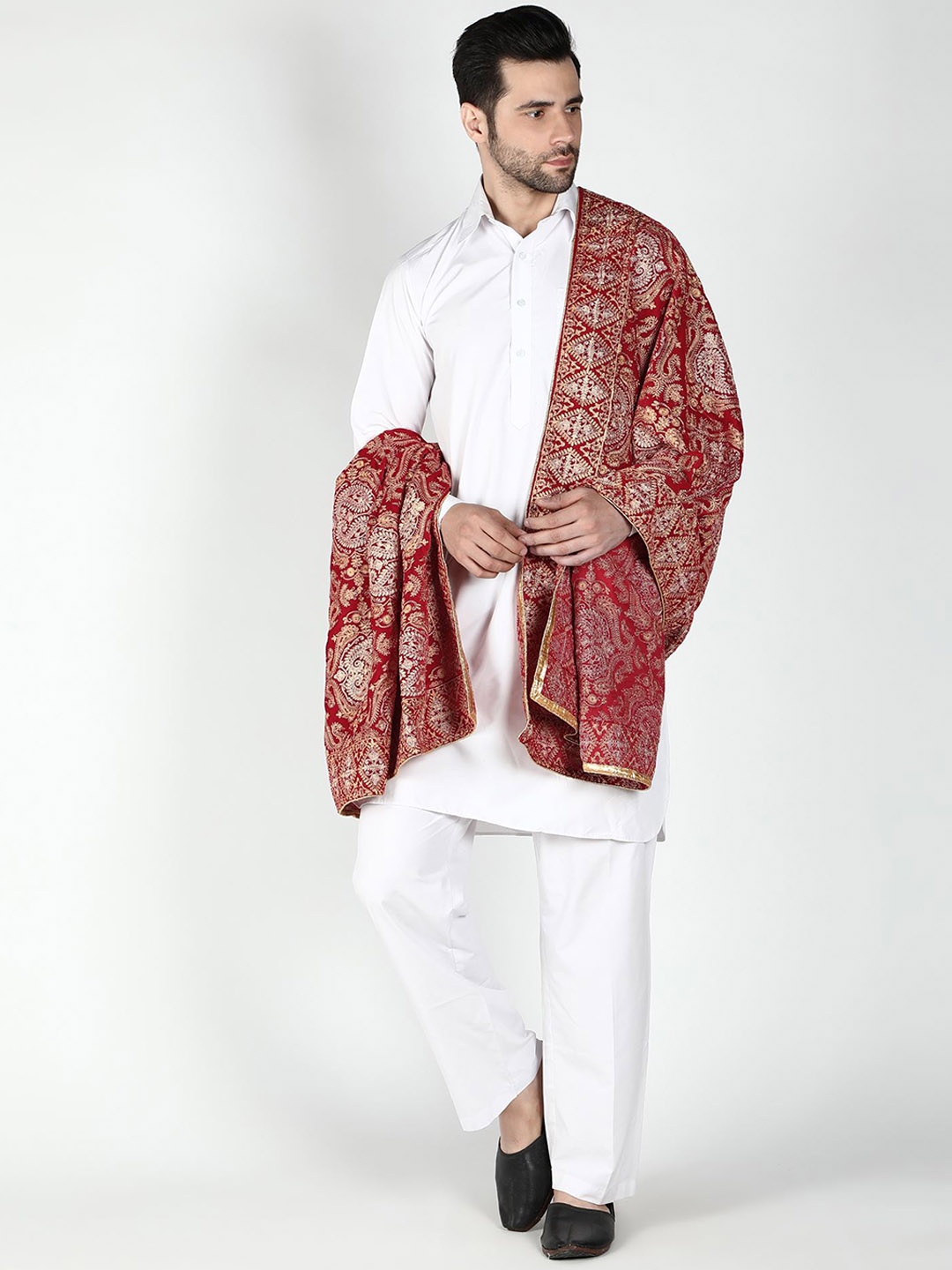 

Moda Chales Men Floral Embroidered Pure Velvet Shawl, Red