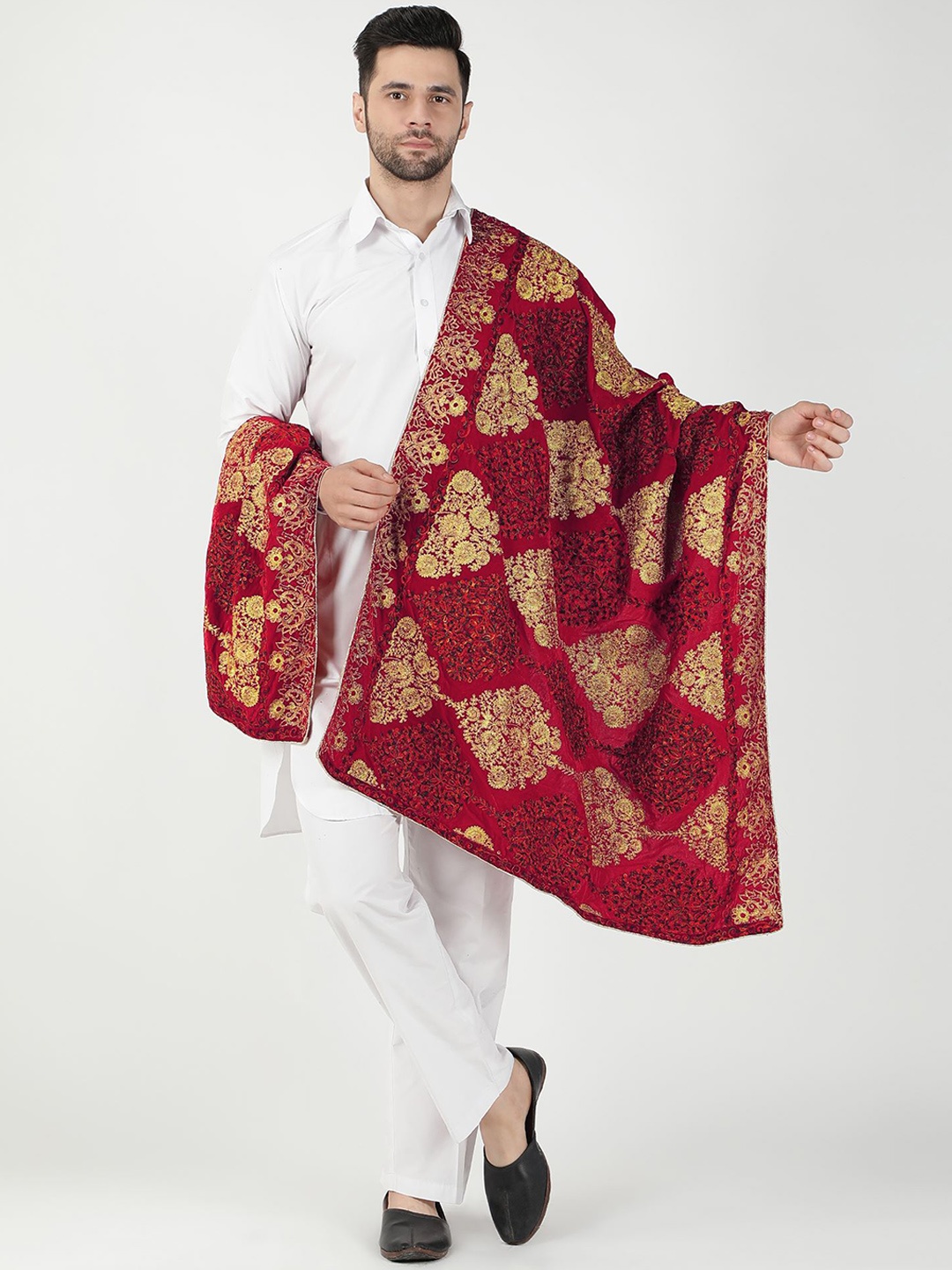

Moda Chales Ethnic Motifs Embroidered Velvet Shawl, Red