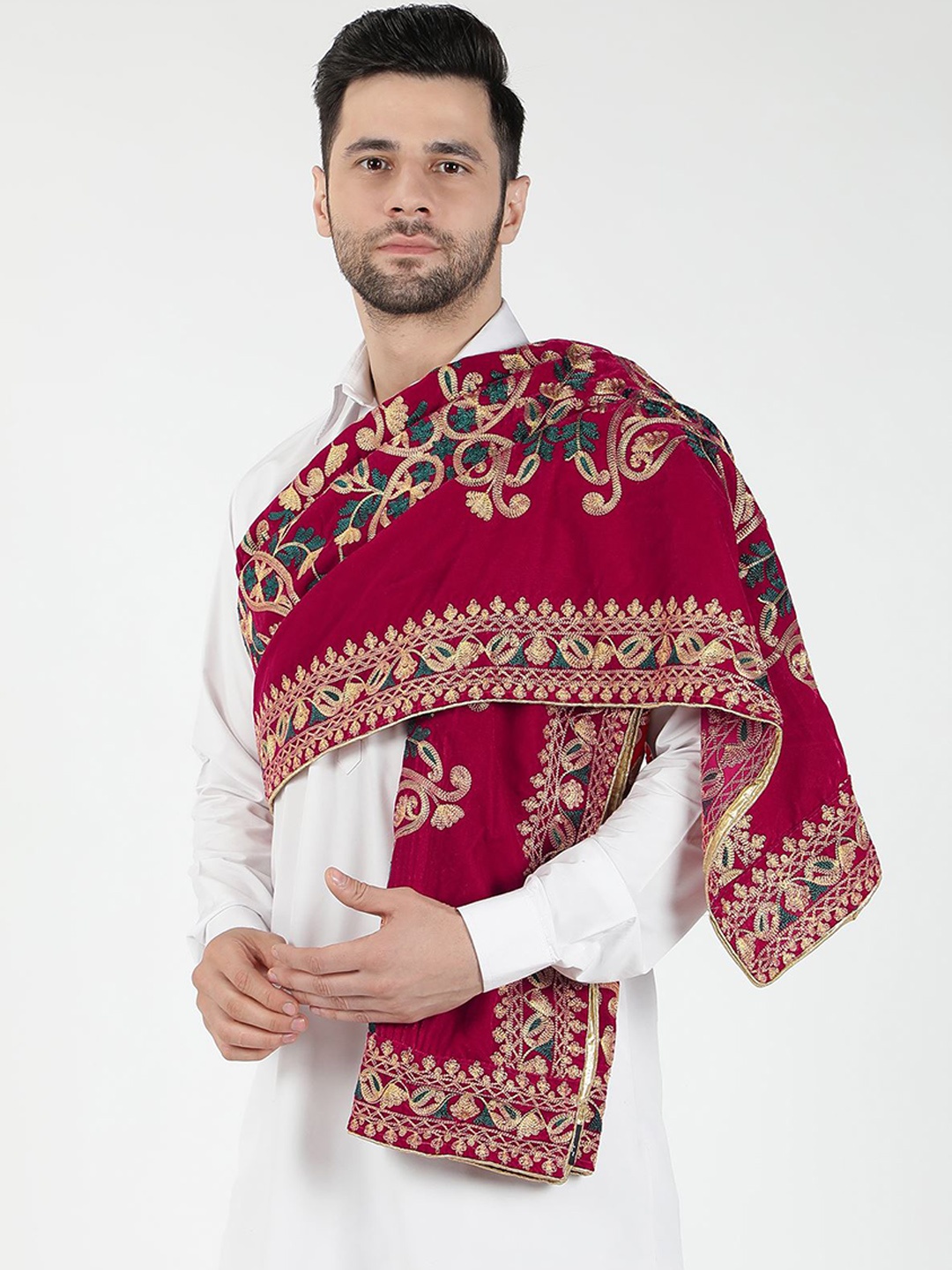 

Moda Chales Ethnic Motifs Embroidered Velvet Shawl, Magenta
