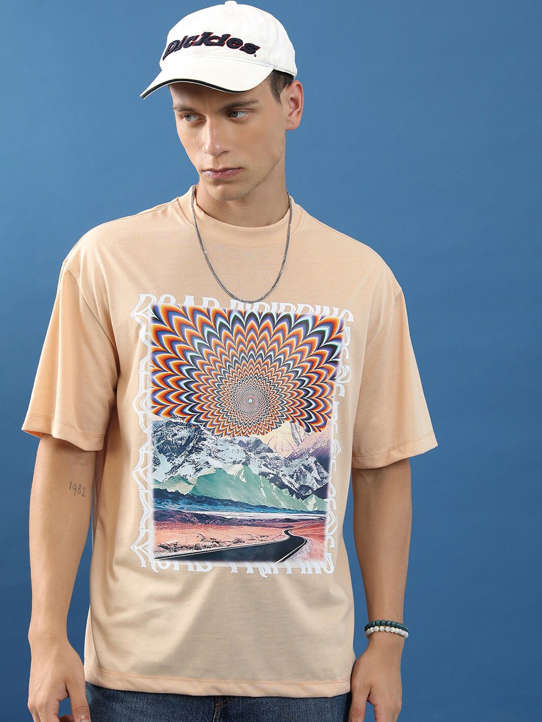 

HIGHLANDER Unisex Graphic Printed Drop-Shoulder Sleeves Oversized T-shirt, Beige
