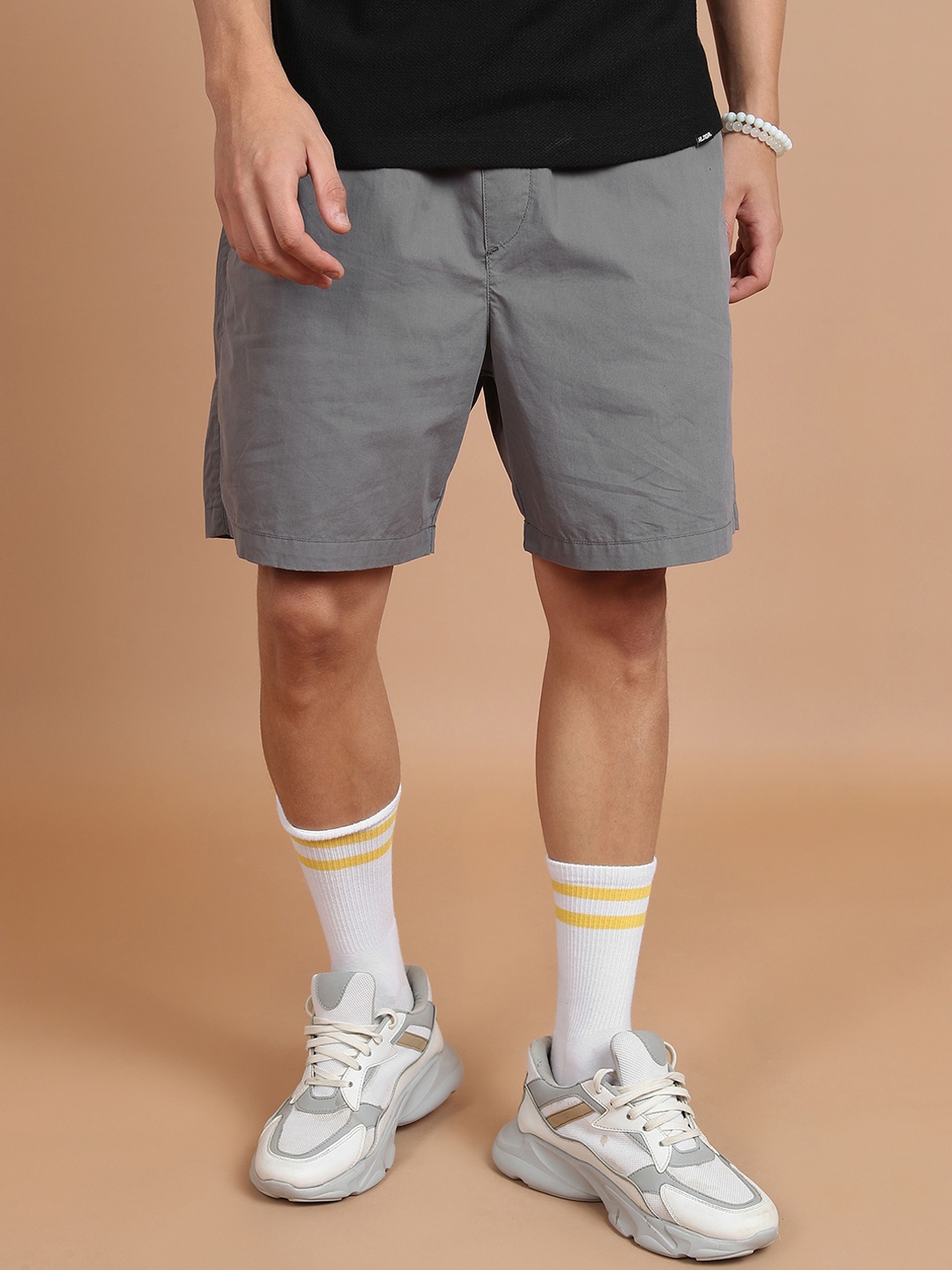 

HIGHLANDER Men Grey Loose Fit Pure Cotton Shorts