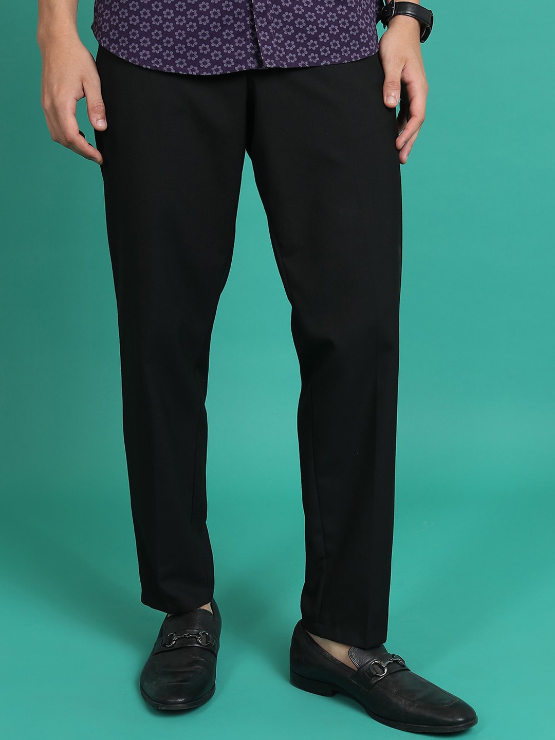 

HIGHLANDER Men Mid-Rise Trousers, Black