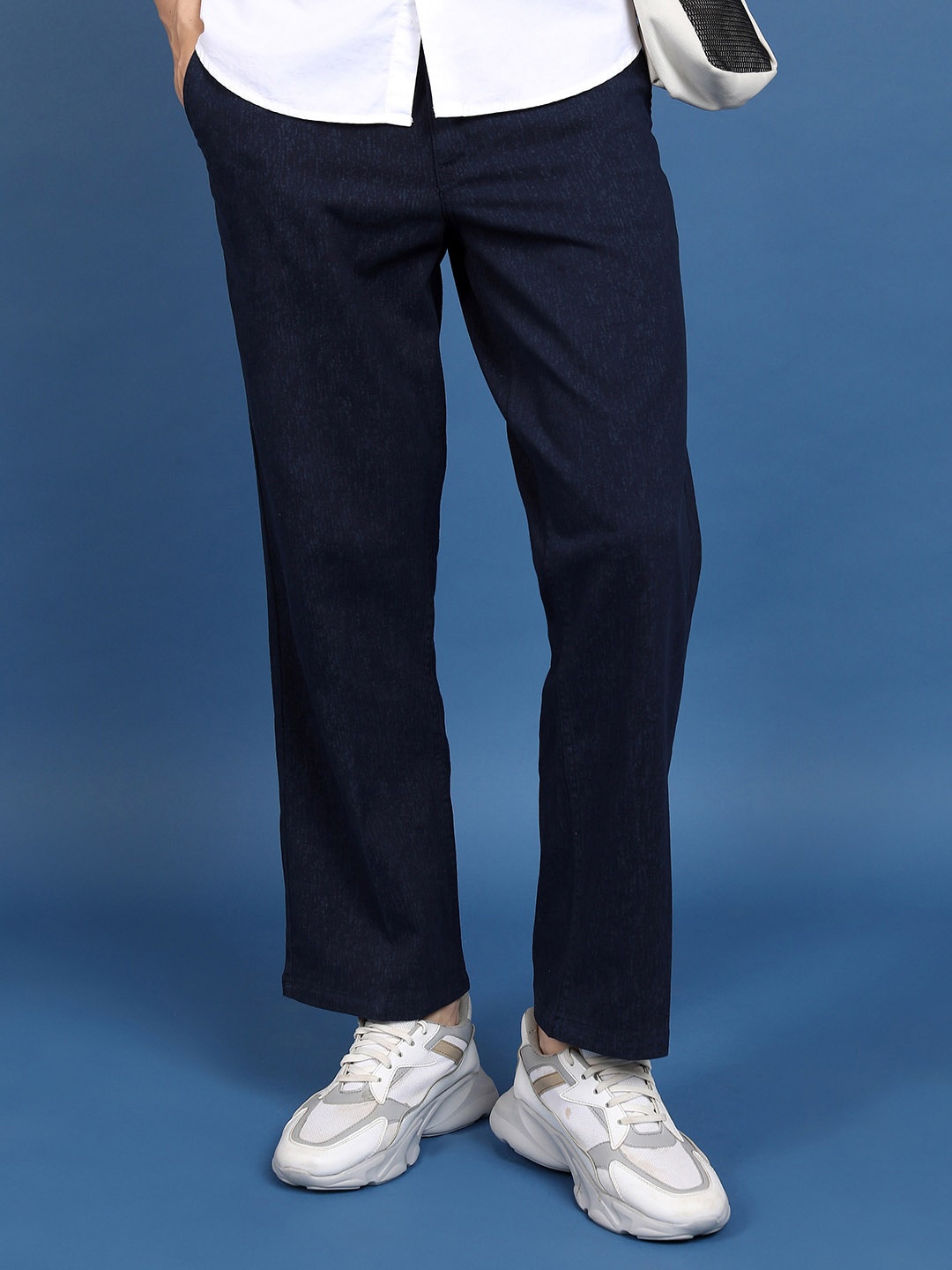 

HIGHLANDER Men Navy Blue Mid-Rise Chinos Trousers