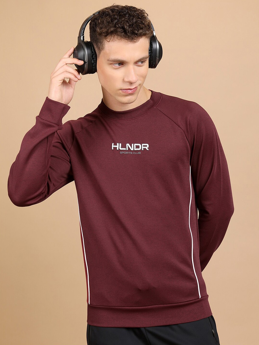

HIGHLANDER Typography Printed Pullover, Maroon