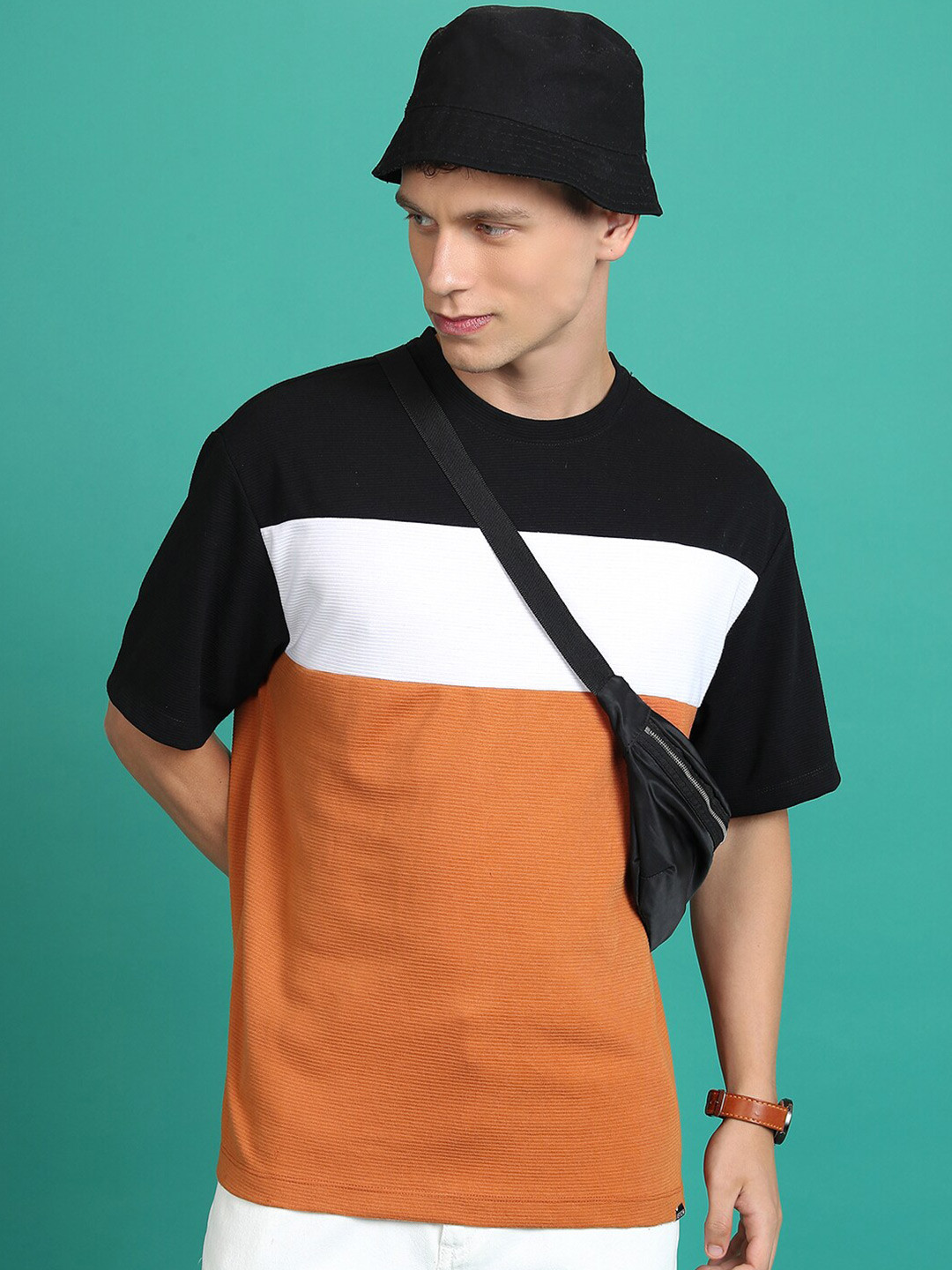 

KETCH Colourblocked Drop-Shoulder Sleeves Oversized T-shirt, Black