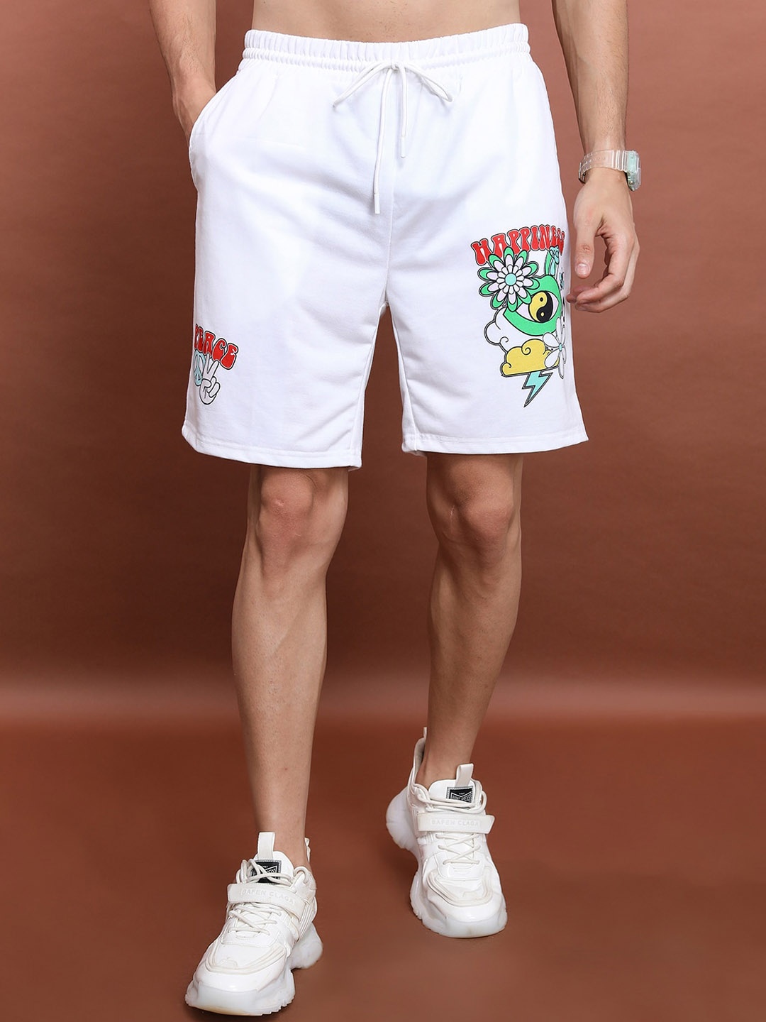 

KETCH Men White Graphic Printed Slim Fit Shorts