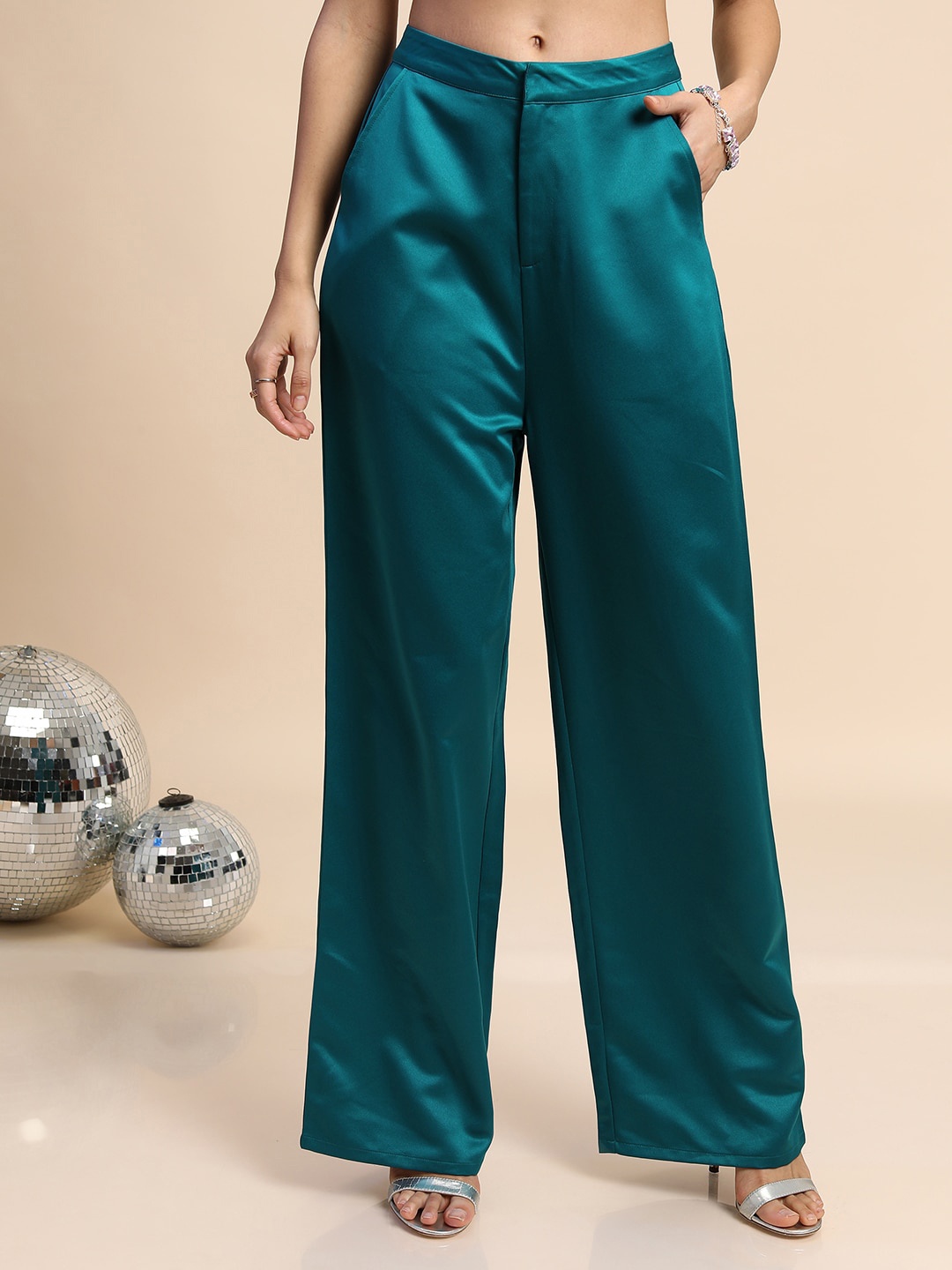 

Tokyo Talkies Women Mid-Rise Parallel Cargo Trousers, Teal
