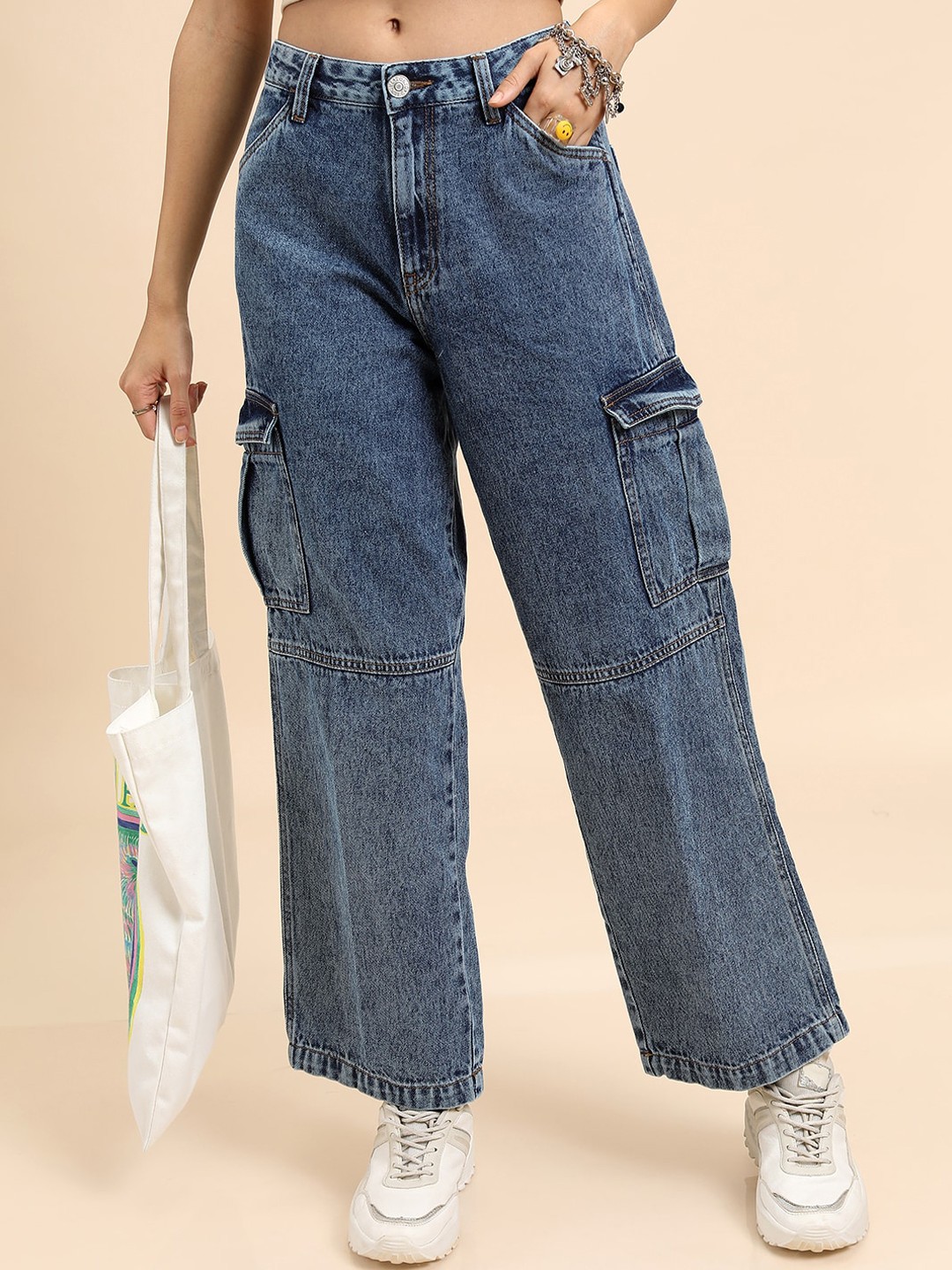 

Tokyo Talkies Women Blue Relaxed Fit Clean Look Heavy Fade Cotton Cargo Jeans