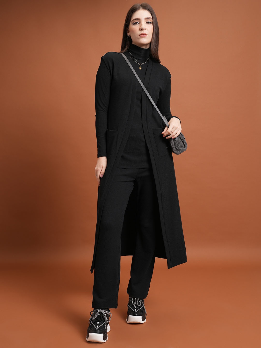 

Tokyo Talkies Cardigan With Sweatshirt & Trousers, Black