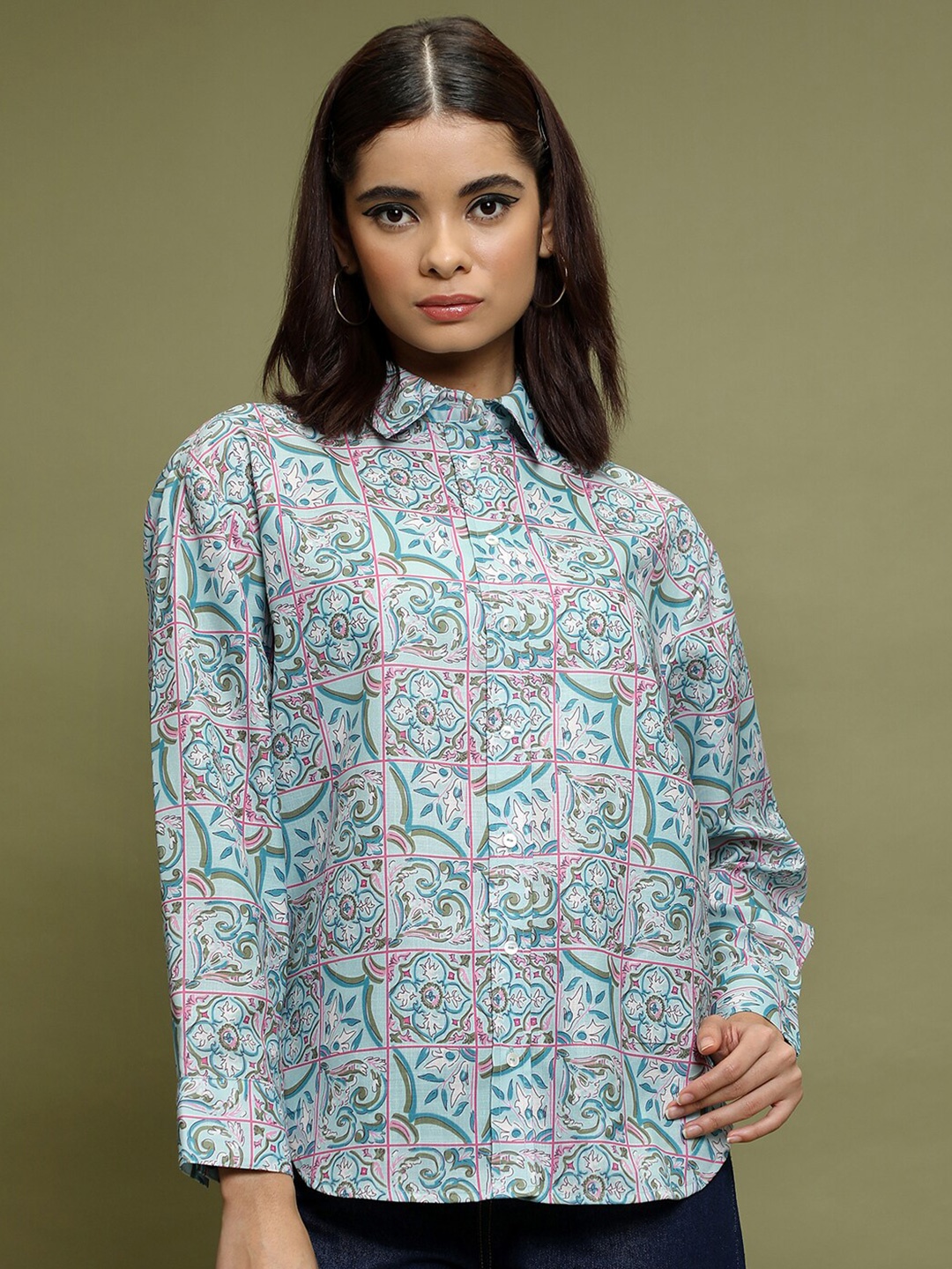 

Vishudh Ethnic Motifs Printed Spread Collar Casual Shirt, Blue