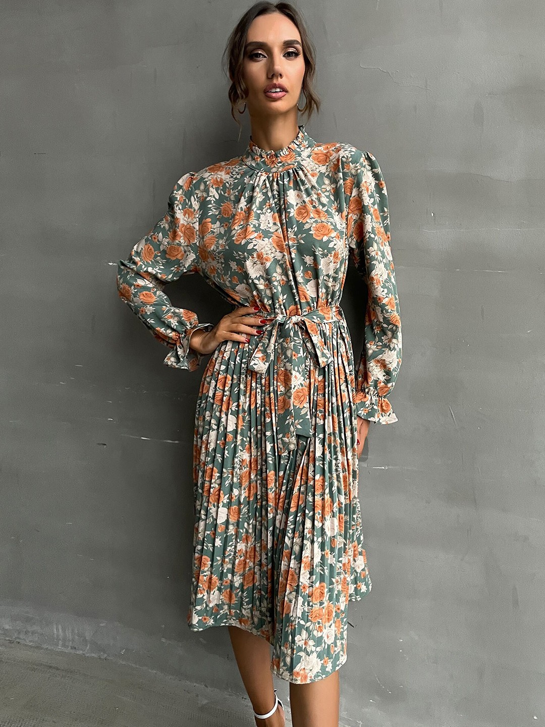 

StyleCast Green Floral Printed Accordion Pleats Fit & Flare Dress