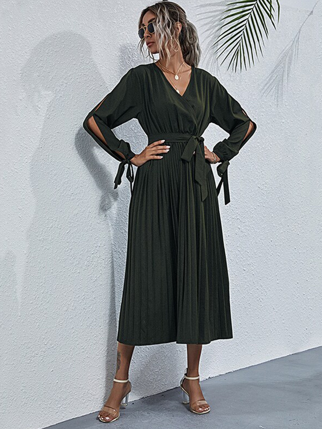 

StyleCast Green Accordion Pleats Fit and Flare Dress