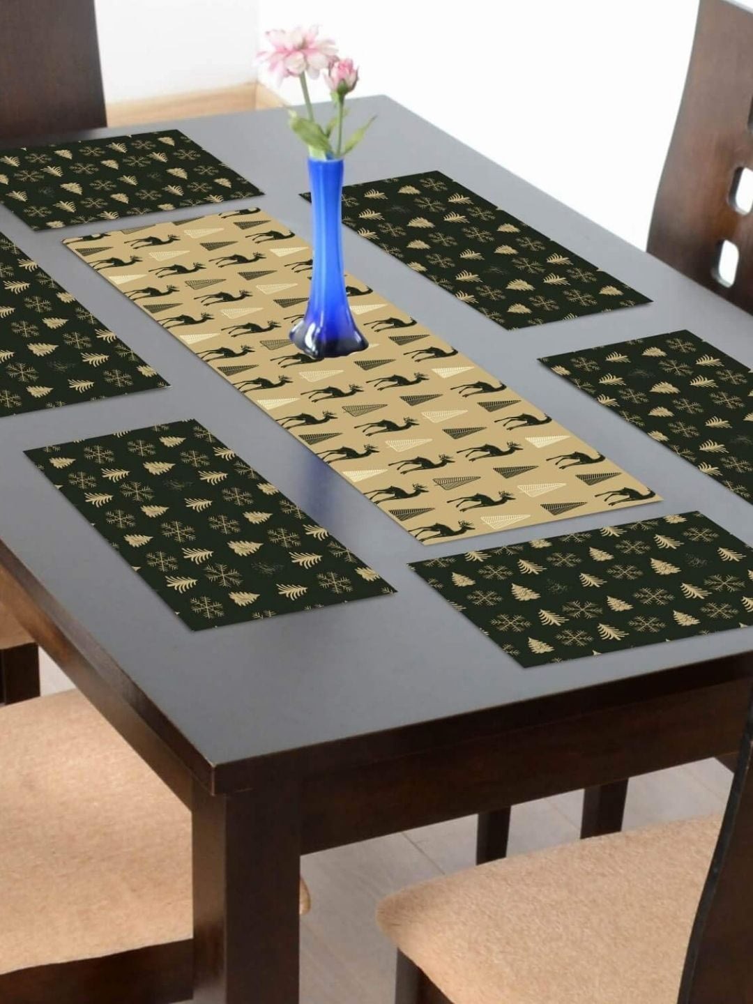 

THEYAYACAFE Green & Beige 7 Pieces Printed Tablemats & Table Runner