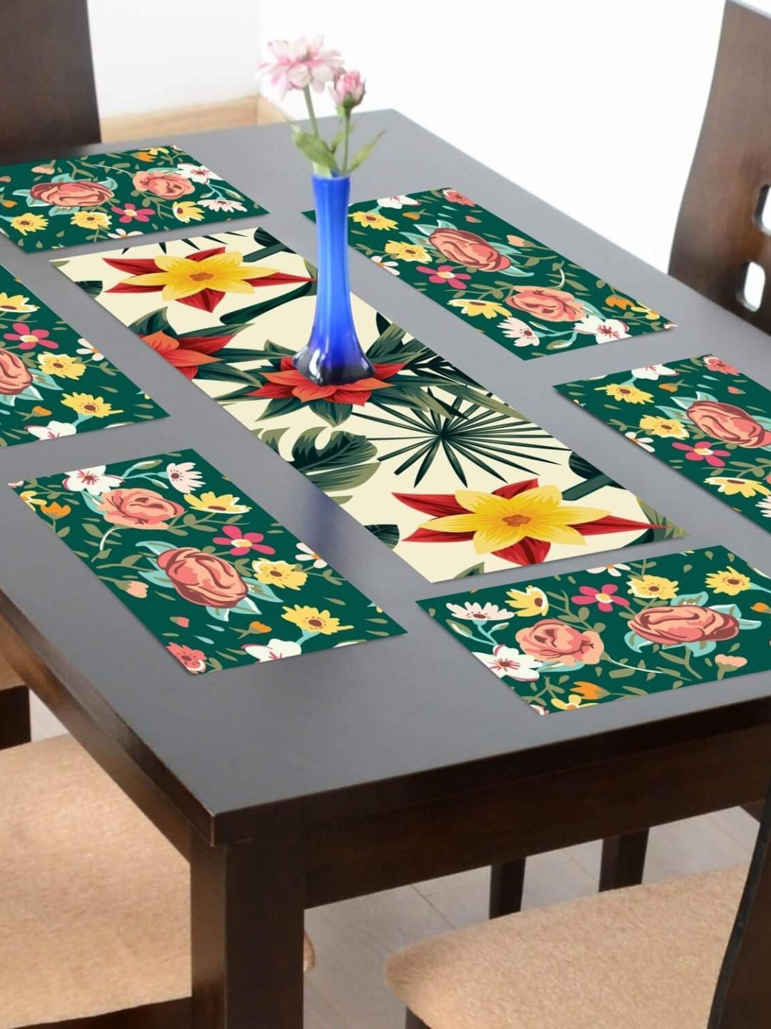 

THEYAYACAFE Green & Red 7 Pieces Floral Tablemats & Table Runner