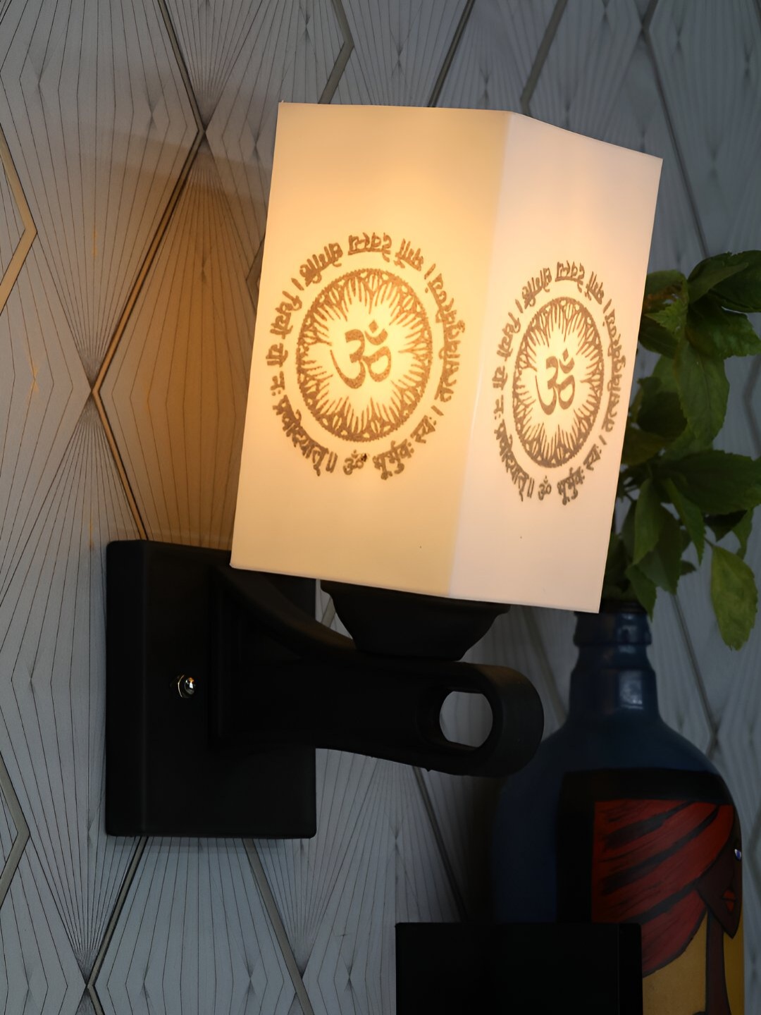 

Gojeeva White & Black Printed Acrylic Traditional Rectangle Shaped Wall Lamp