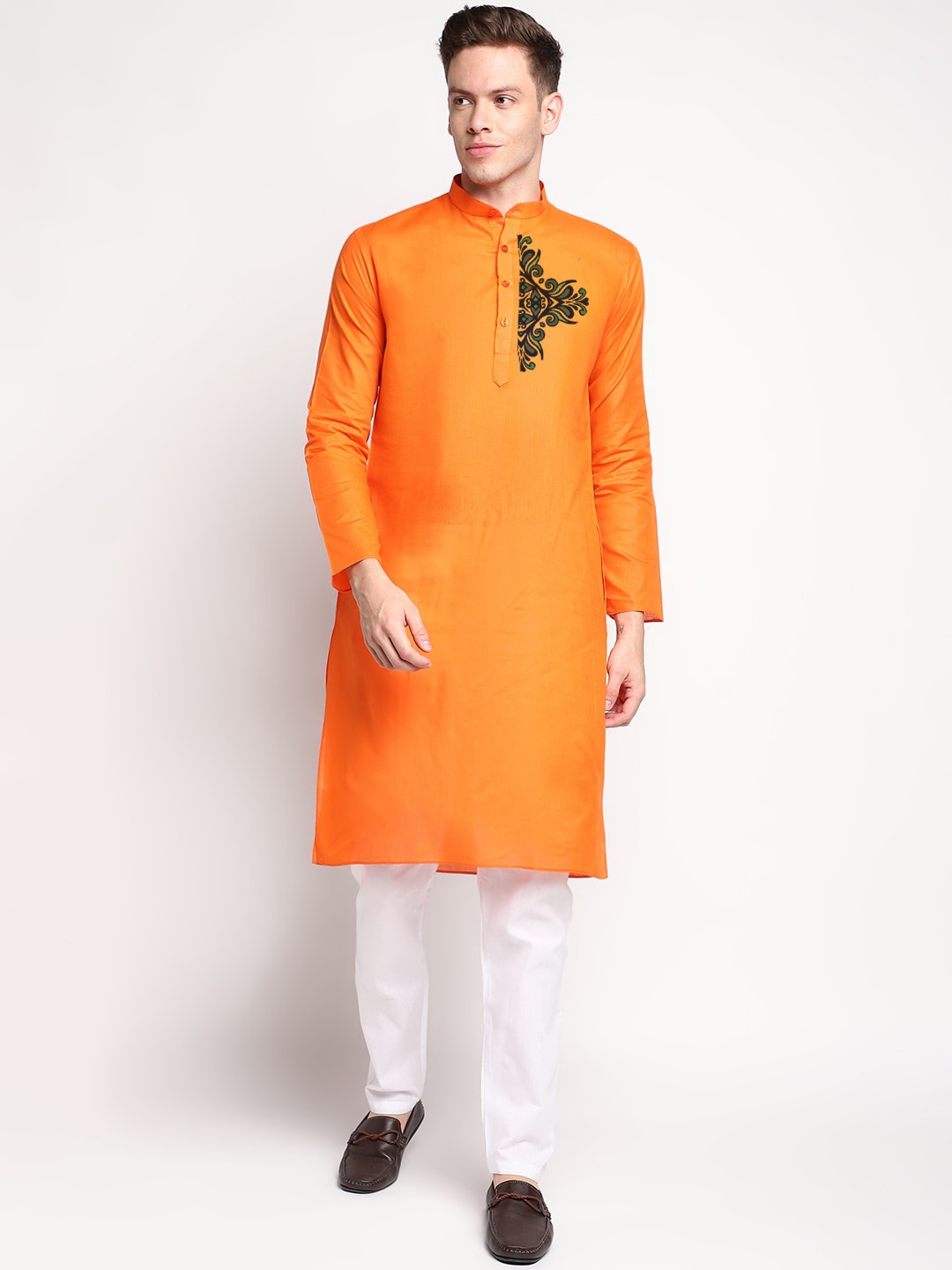 

DEVOILER Ethnic Motifs Printed Mandarin Collar Regular Kurta with Pyjamas, Orange