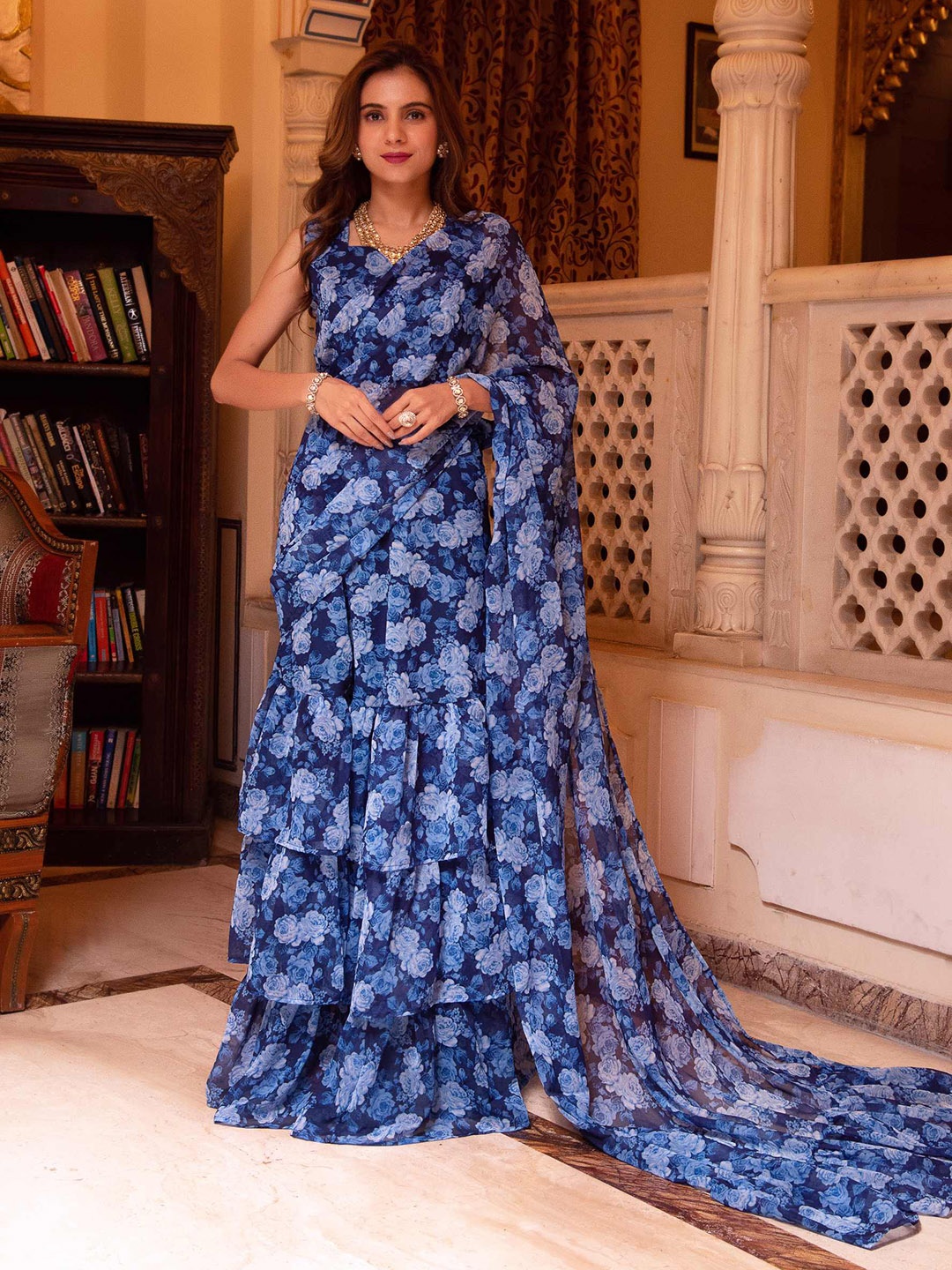 

Calmna Floral Printed Ready to Wear Palazzo Saree, Blue