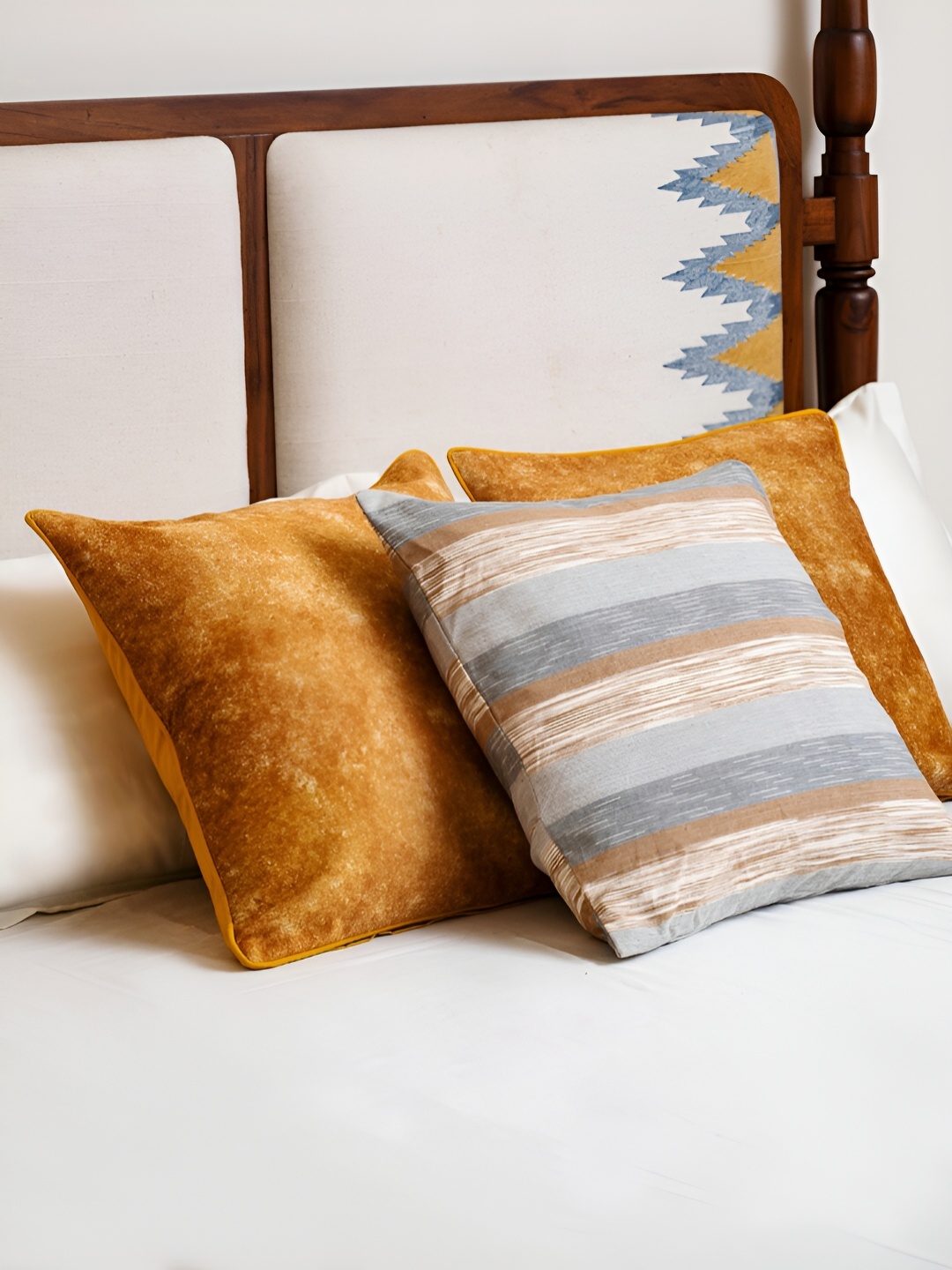 

Eris Home Swathe Grey & Brown Striped Pure Cotton Square Cushion Cover