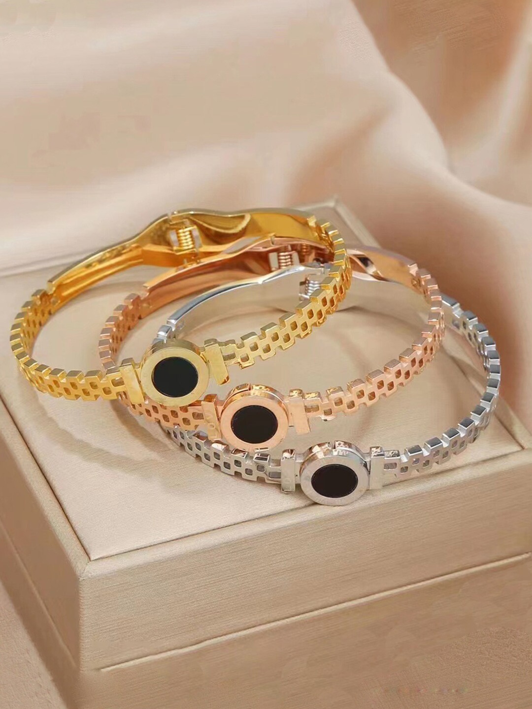 

Designs & You Set Of 3 Rose Gold-Plated Bangle-Style Bracelet