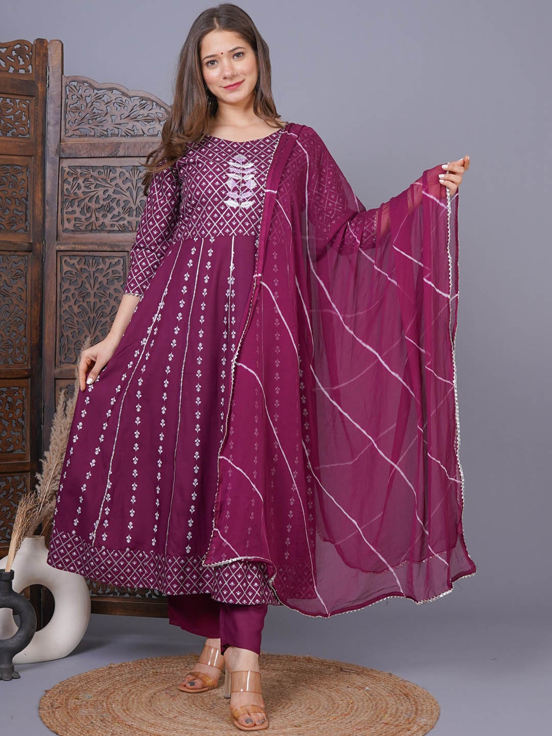 

SINGNI Ethnic Motifs Printed Gotta Patti Anarkali Kurta with Trouser & Dupatta, Purple