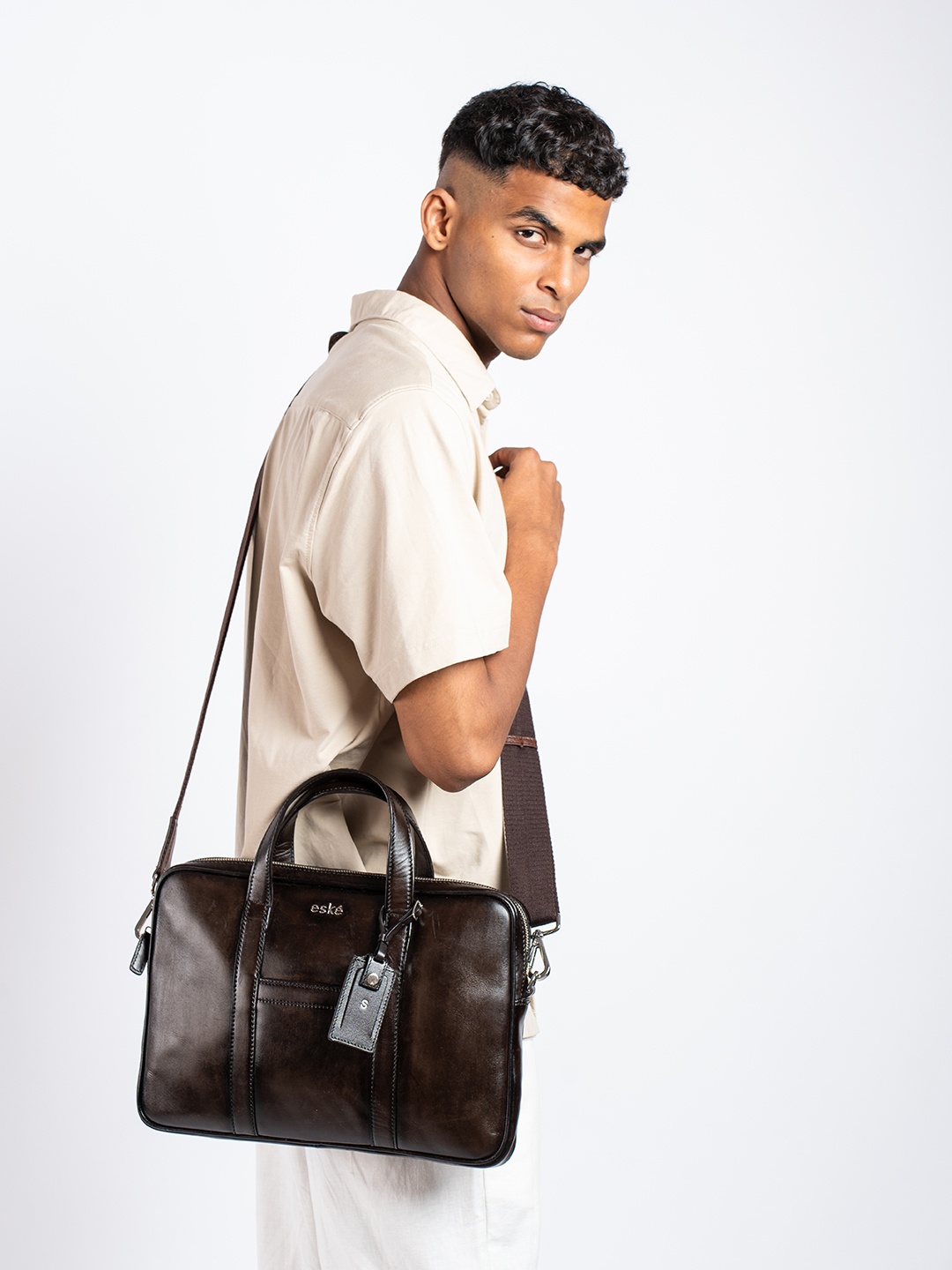 

Eske Unisex Leather Laptop Bag 38 cm, Brown