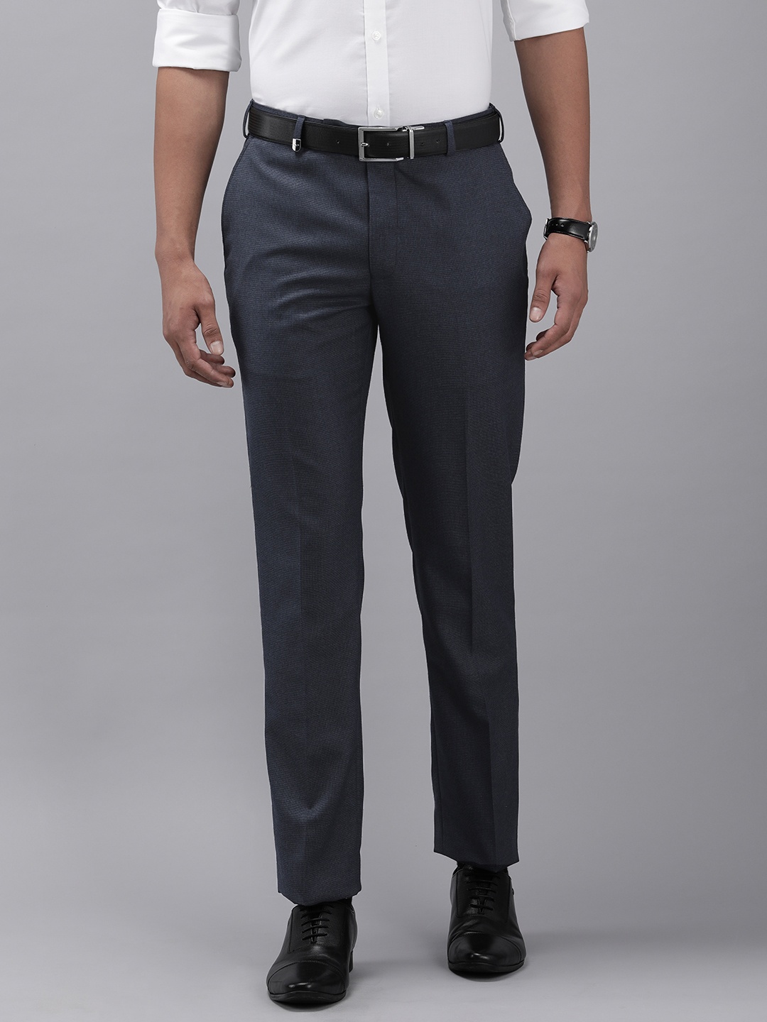 

Park Avenue Men Textured Smart Fit Mid-Rise Formal Trousers, Navy blue