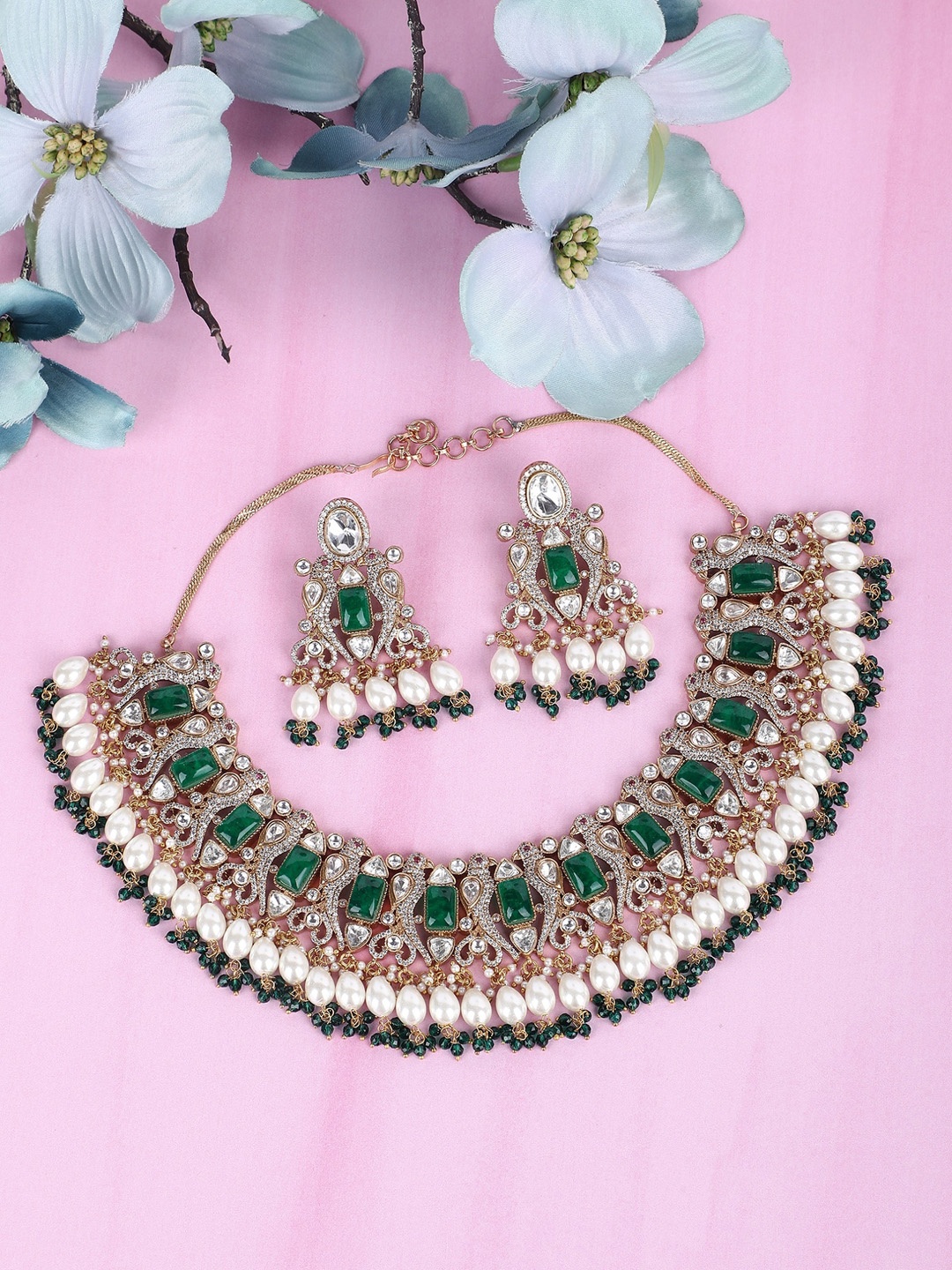 

AURAA TRENDS Gold-Plated Artificial Beads & Stones Studded Necklace Set, Green