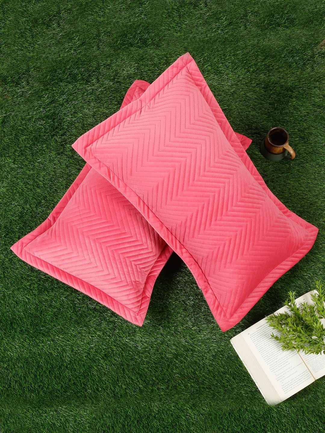 

SOKNACK Pink 2 Pieces Velvet Pillow Covers