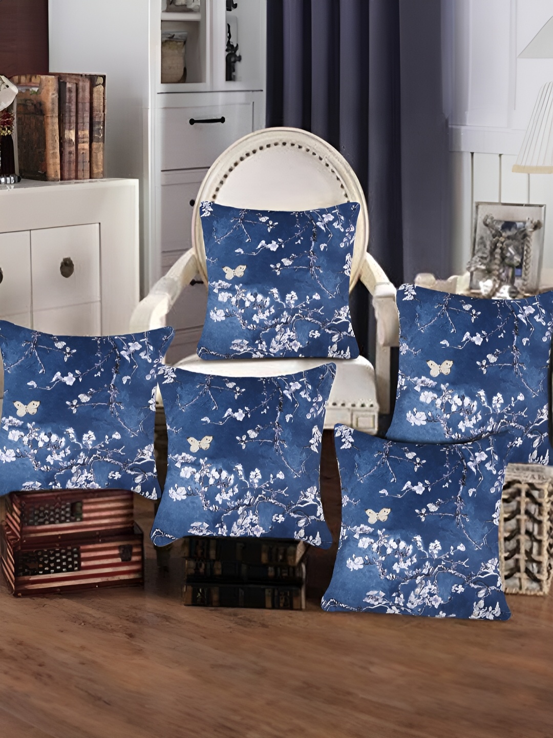 

Tesmare Blue & White 5 Pieces Floral Velvet Square Cushion Covers