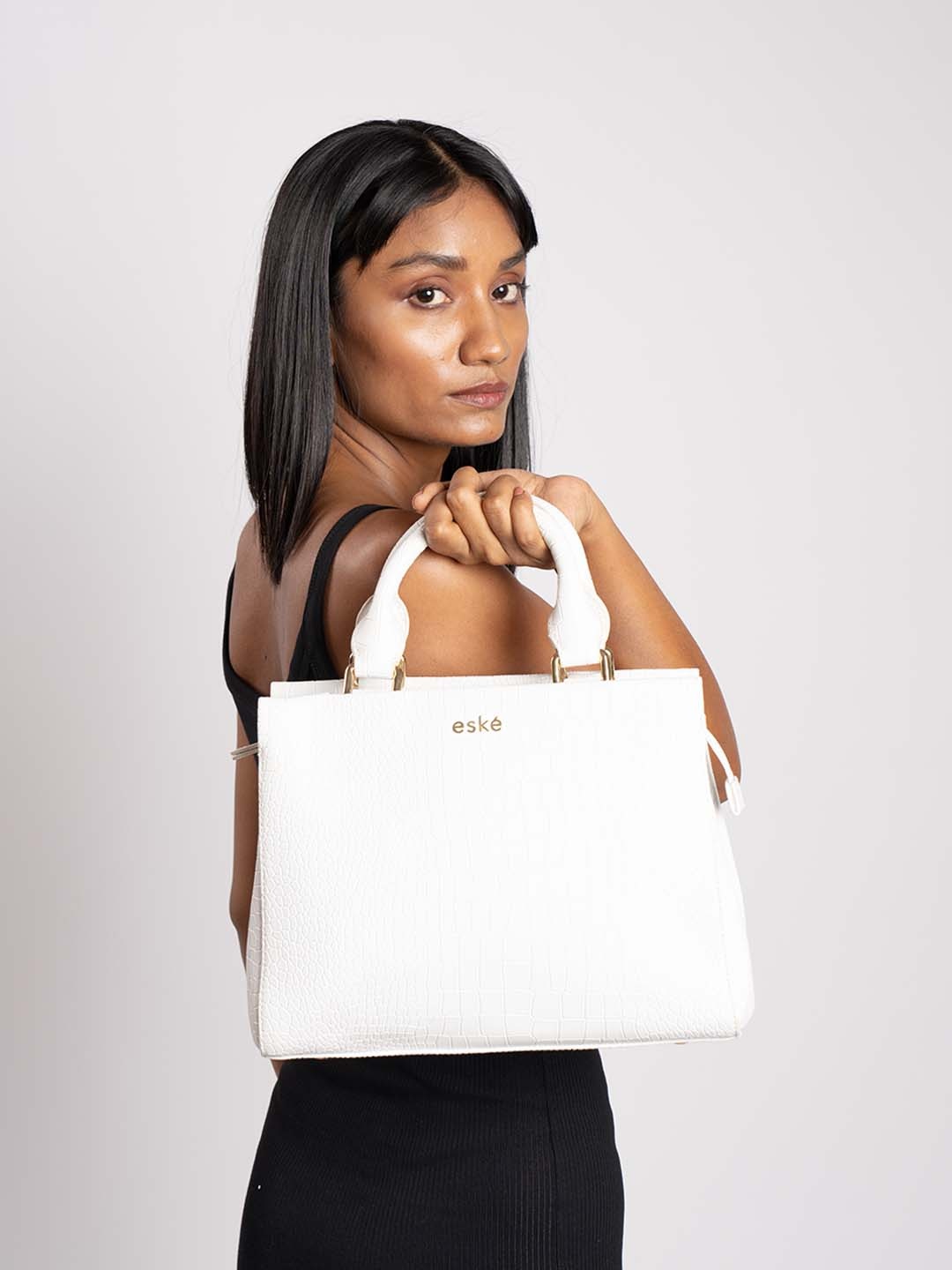 

Eske Textured Handheld Bag, White