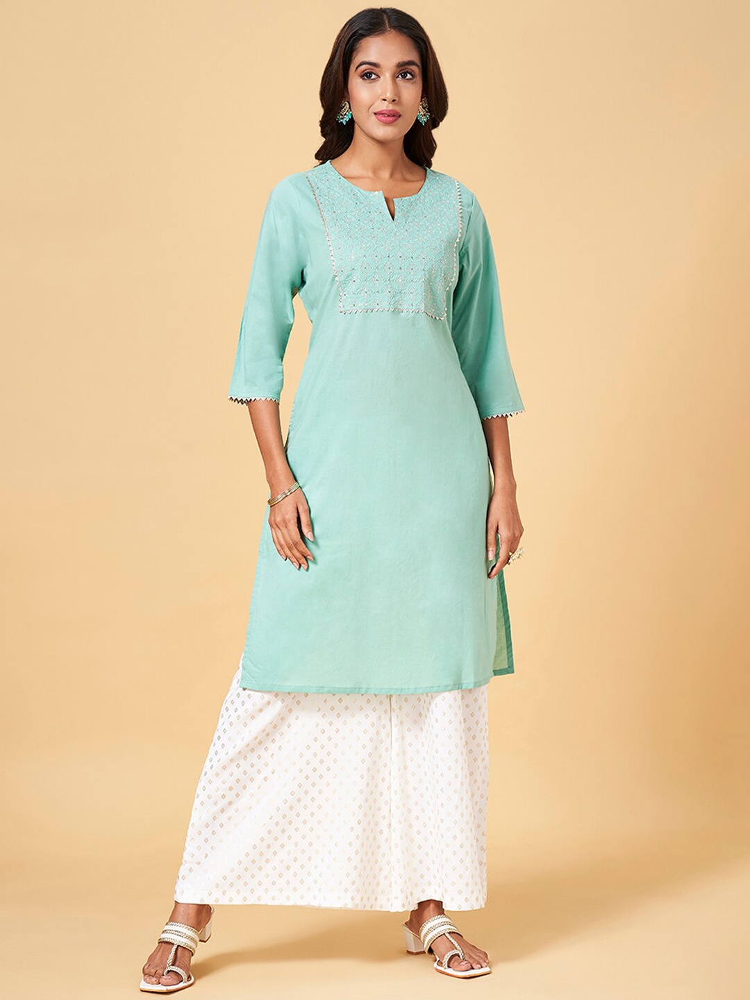 

RANGMANCH BY PANTALOONS Embroidered Kurta, Green