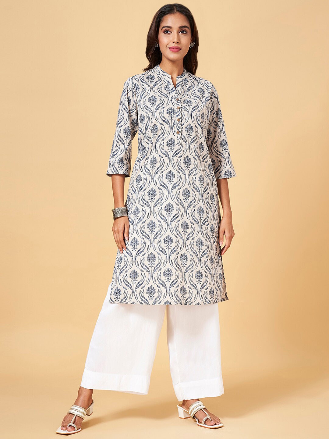 

RANGMANCH BY PANTALOONS Ethnic Motifs Printed Mandarin Collar Cotton Straight Kurta, Off white