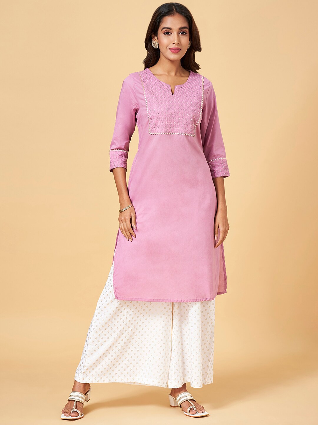 

RANGMANCH BY PANTALOONS Embroidered Sequinned Cotton Kurta, Pink