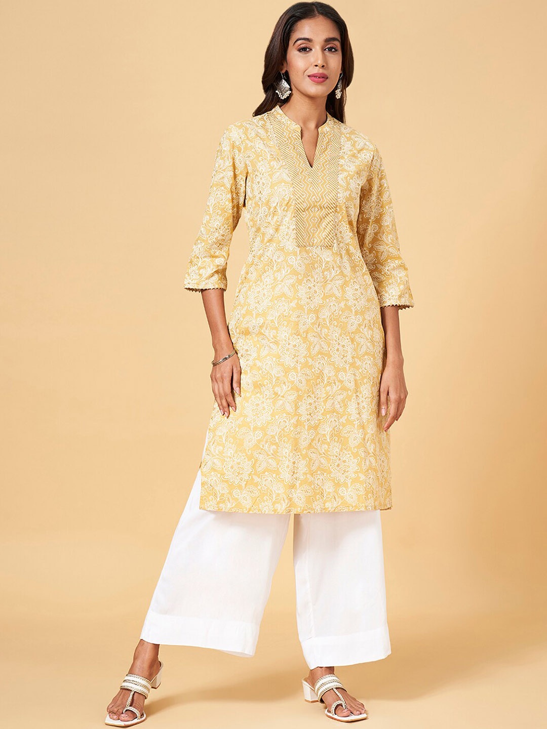

RANGMANCH BY PANTALOONS Floral Printed Mandarin Collar Cotton Kurta, Yellow