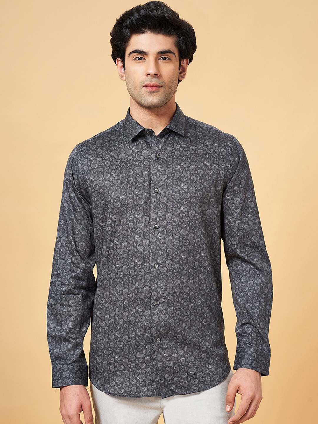 

Peregrine by Pantaloons Slim Fit Ethnic Motifs Printed Cotton Formal Shirt, Black