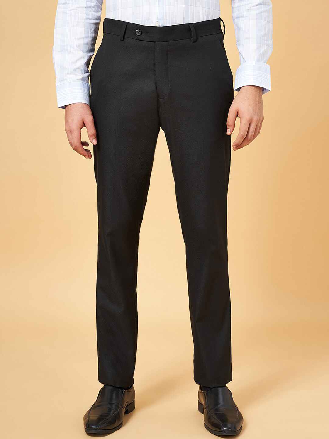 

Peregrine by Pantaloons Men Slim Fit Formal Trousers, Black