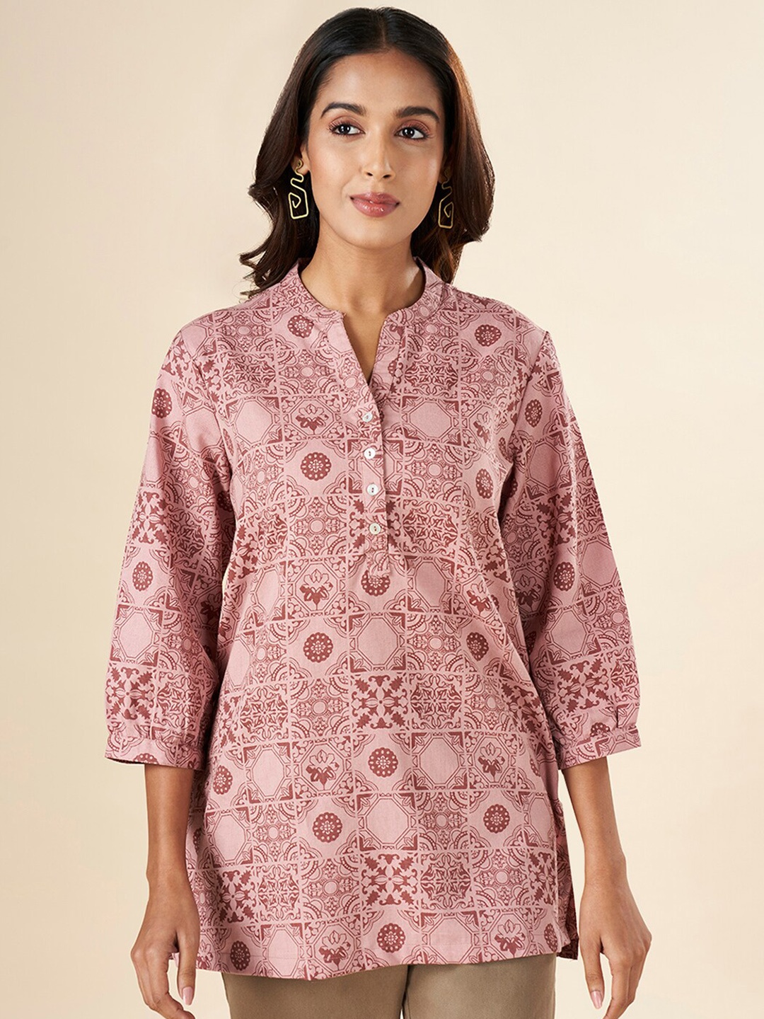 

AKKRITI BY PANTALOONS Floral Printed Mandarin Collar Cotton Tunic, Peach