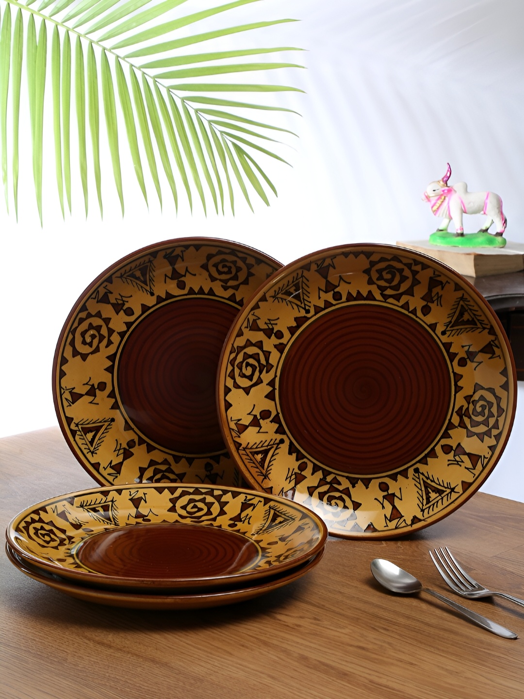 

Shilpkara Brown 4 Pieces Handcrafted and Hand Painted Ceramic Plates