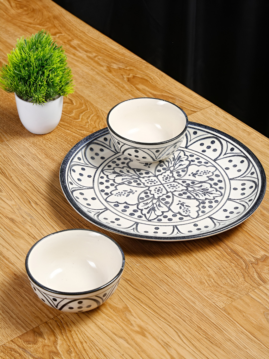 

Shilpkara Black & White 3 Pieces Handcrafted and Hand Painted Ceramic Dinner Set