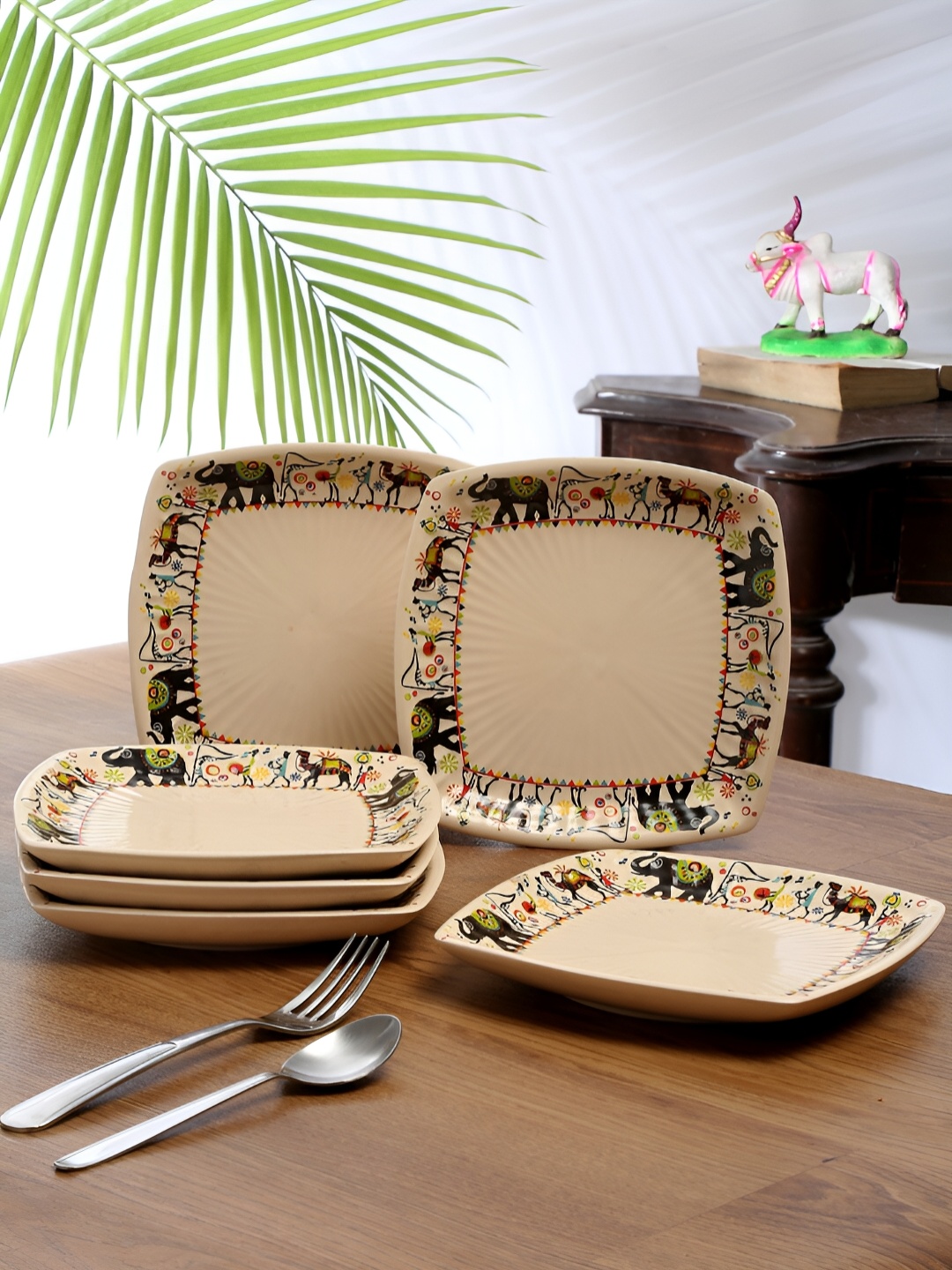 

Shilpkara Beige & Black 6 Pieces Handcrafted and Hand Painted Ceramic Plates